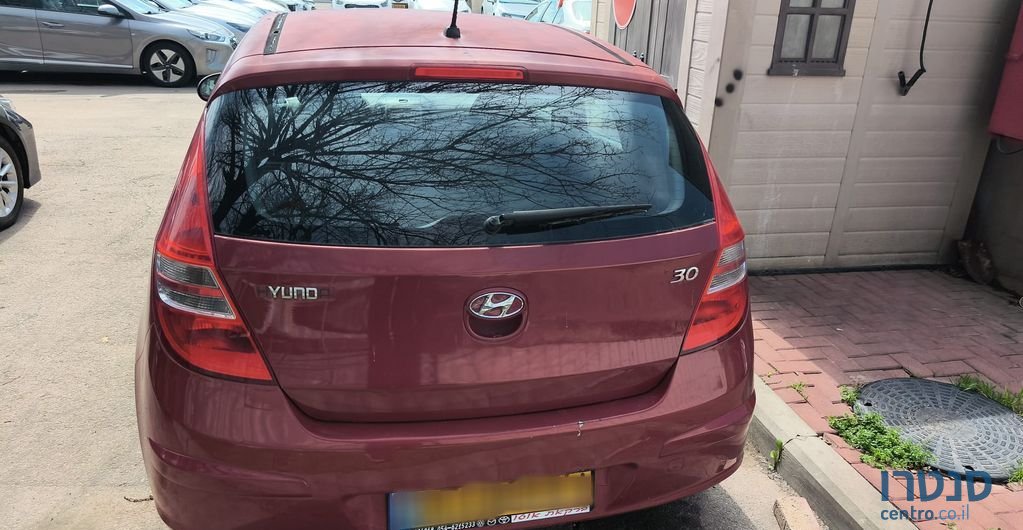 2008' Hyundai i30 יונדאי photo #4