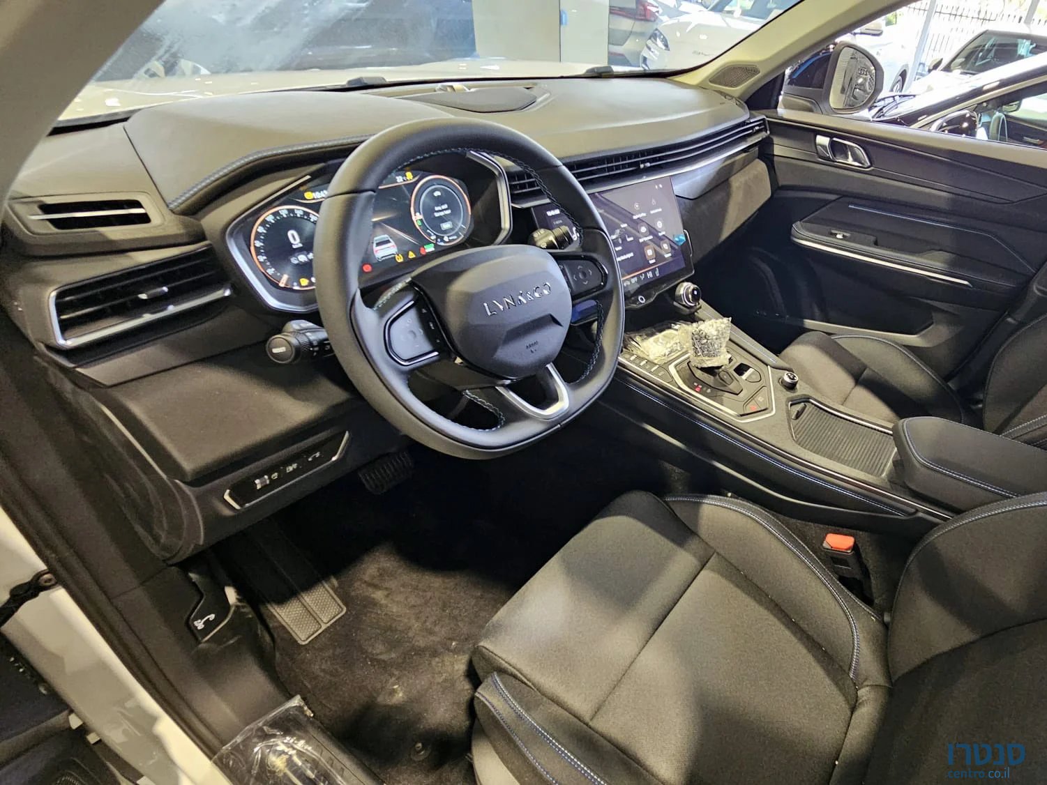 2025' Lynk & Co 01 photo #4