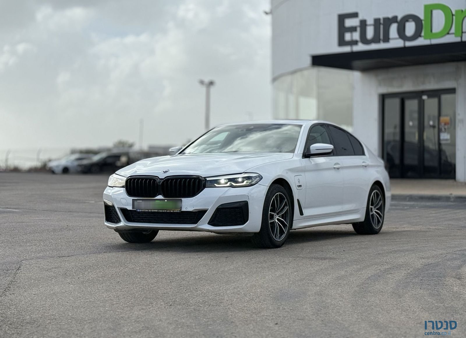 2022' BMW 5 Series ב מ וו סדרה 5 photo #1