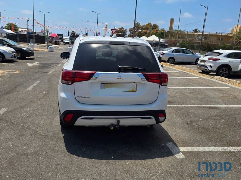 2021' Mitsubishi Outlander מיצובישי אאוטלנדר photo #4