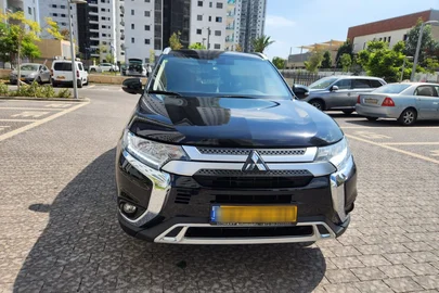 2020' Mitsubishi Outlander מיצובישי אאוטלנדר