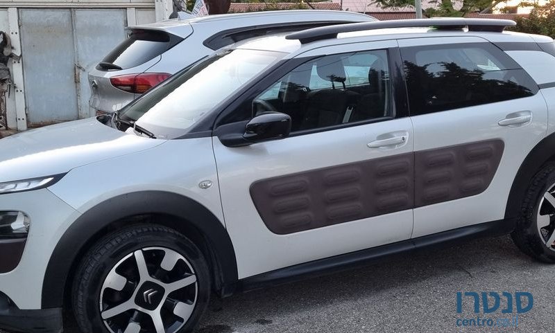 2018' Citroen C4 Cactus סיטרואן C4 קקטוס photo #2