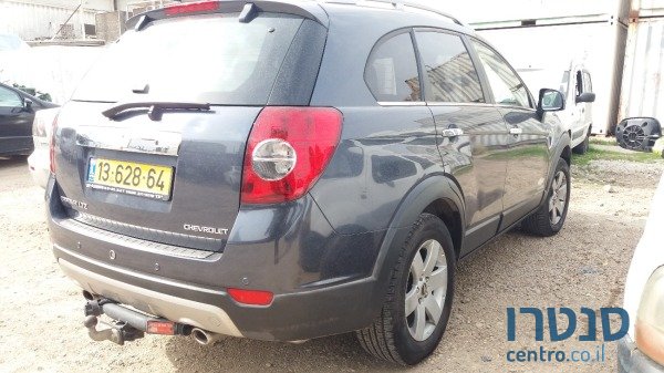 2008' Chevrolet Captiva photo #3