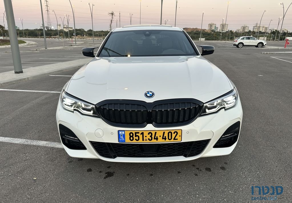 2022' BMW 3 Series ב.מ.וו סדרה photo #2