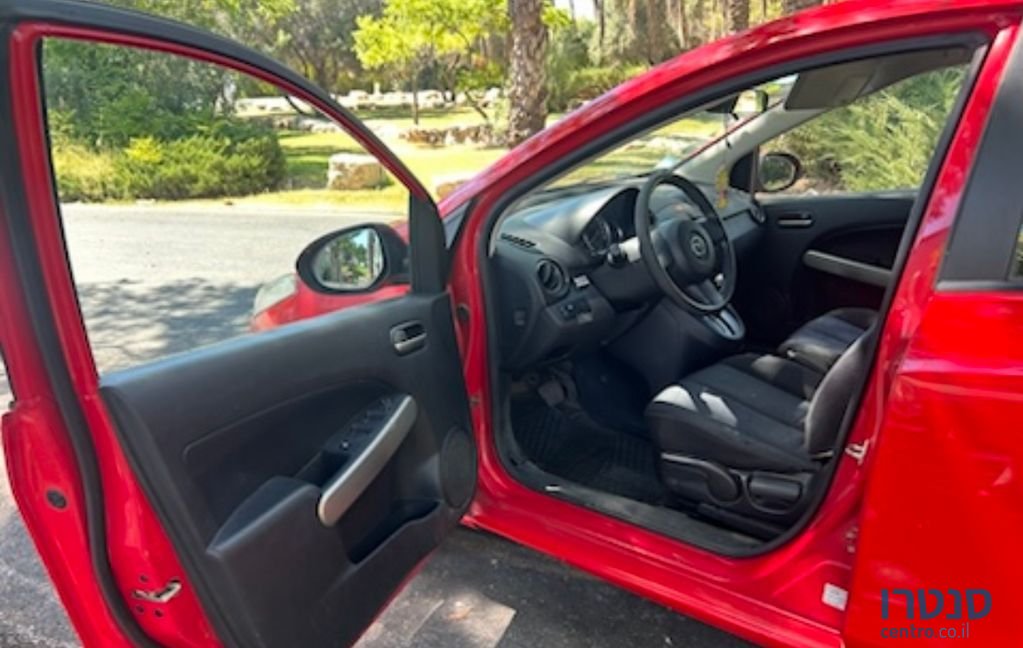 2011' Mazda 2 מאזדה photo #1