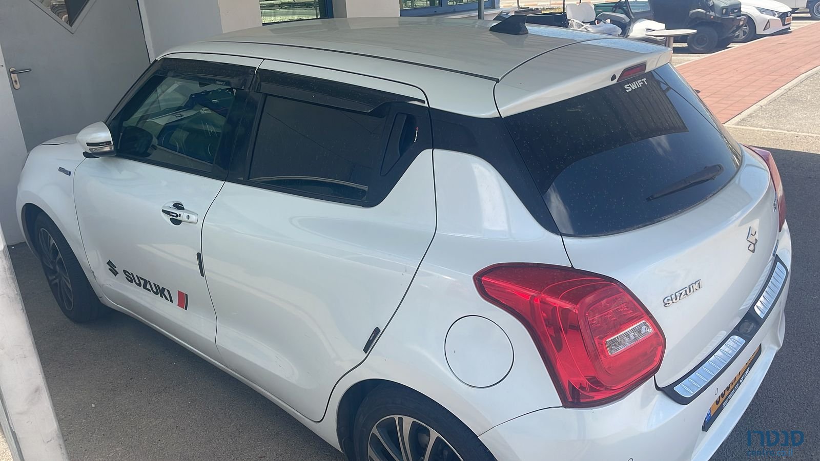 2021' Suzuki Swift סוזוקי סוויפט photo #2