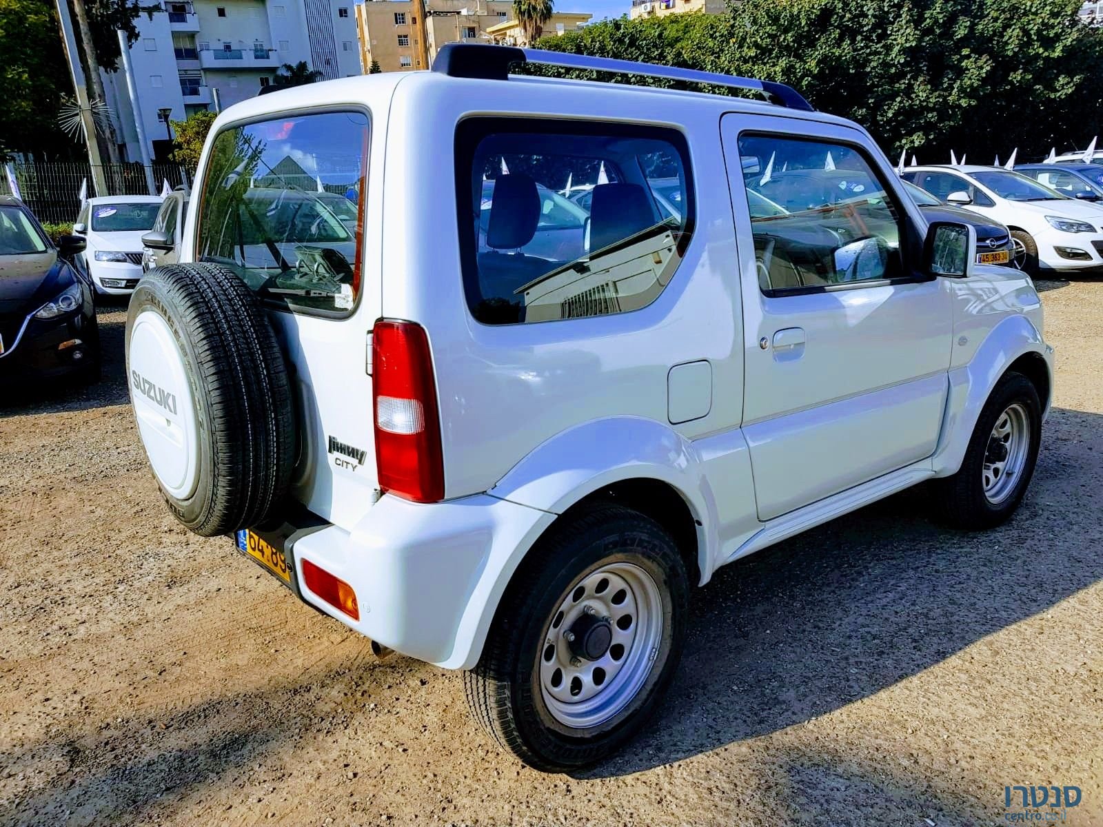2015' Suzuki Jimny photo #2