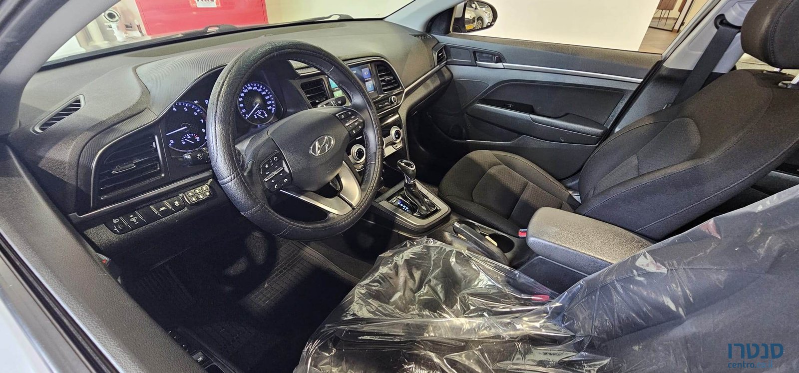 2020' Hyundai Elantra photo #4