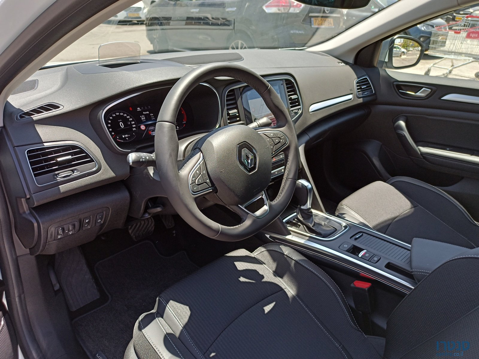 2022' Renault Megane Intense photo #5