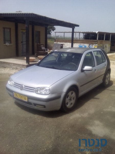 2000' Volkswagen Golf photo #1