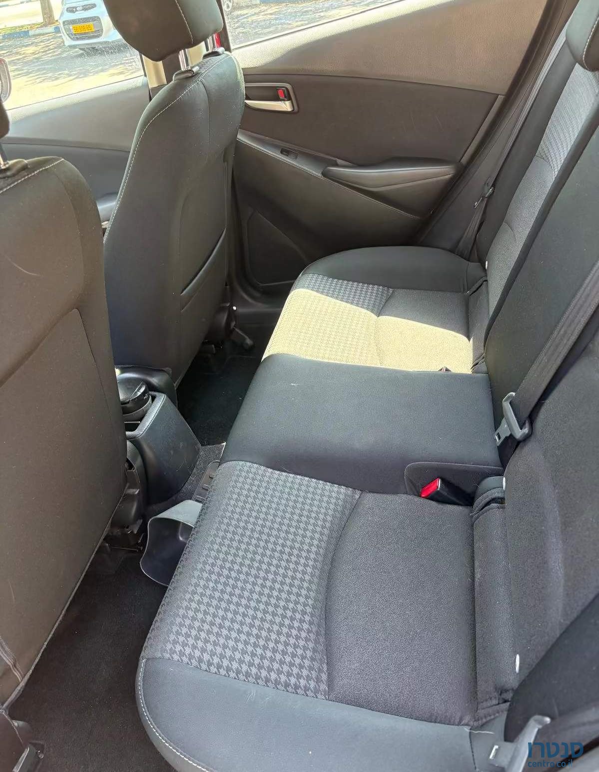 2018' Mazda 2 מאזדה photo #6