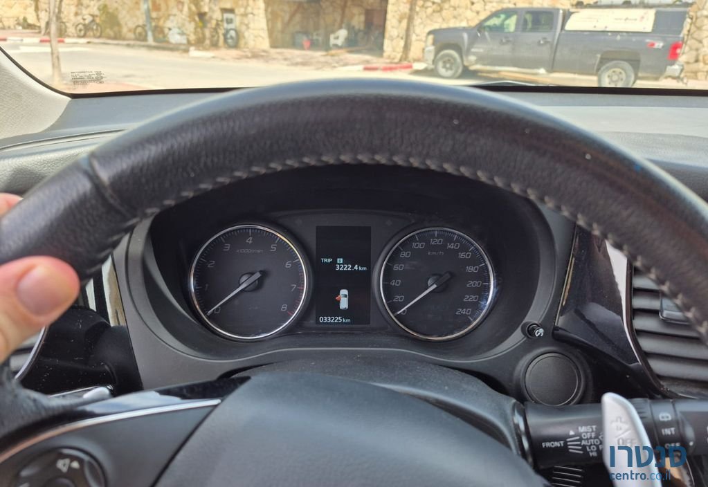 2020' Mitsubishi Outlander מיצובישי אאוטלנדר photo #2