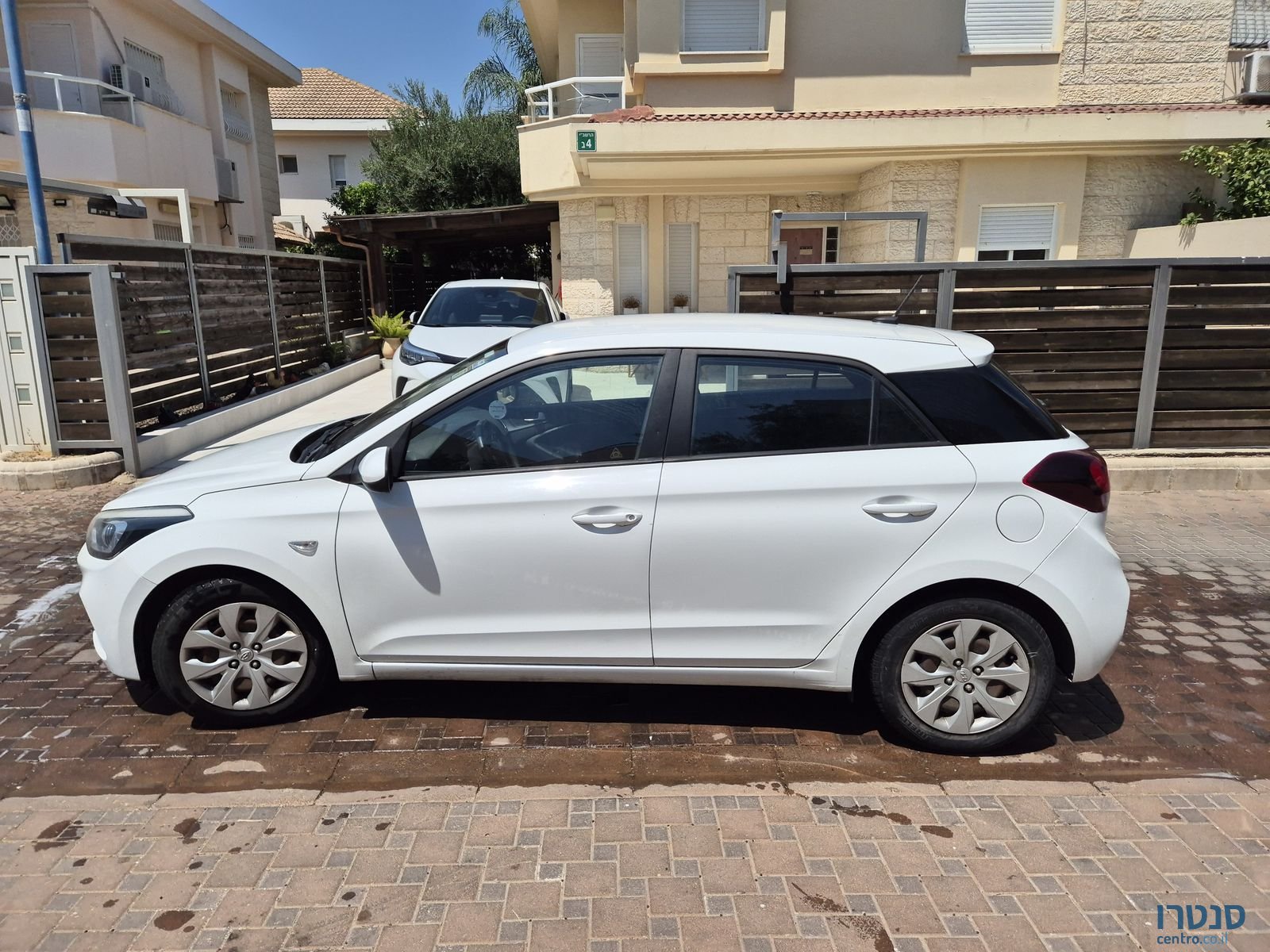 2020' Hyundai I20 Cross יונדאי photo #4