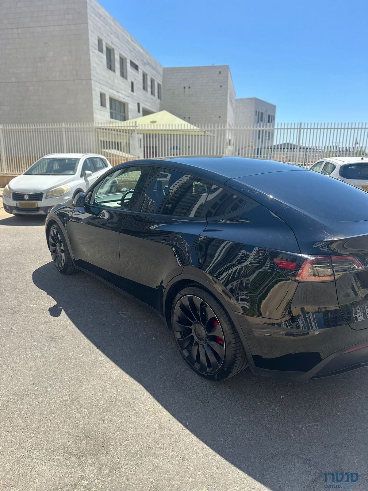 2023' Tesla Model Y טסלה מודל Y photo #3