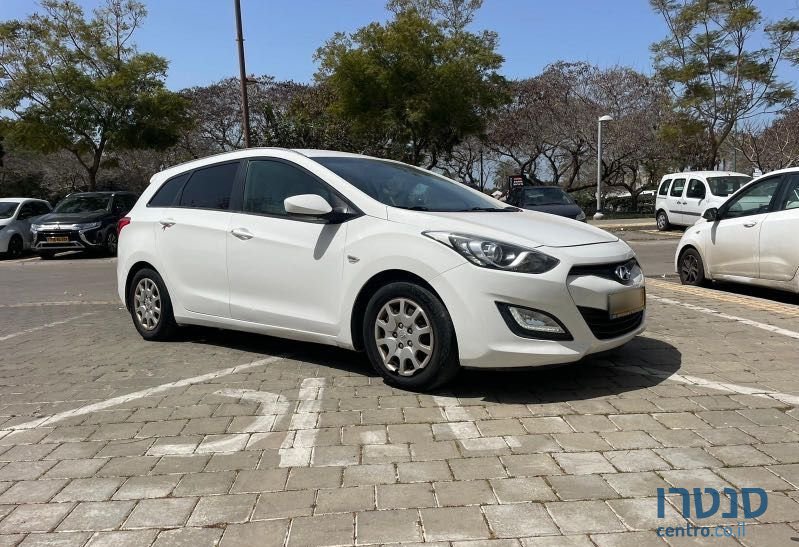 2013' Hyundai i30 יונדאי photo #4