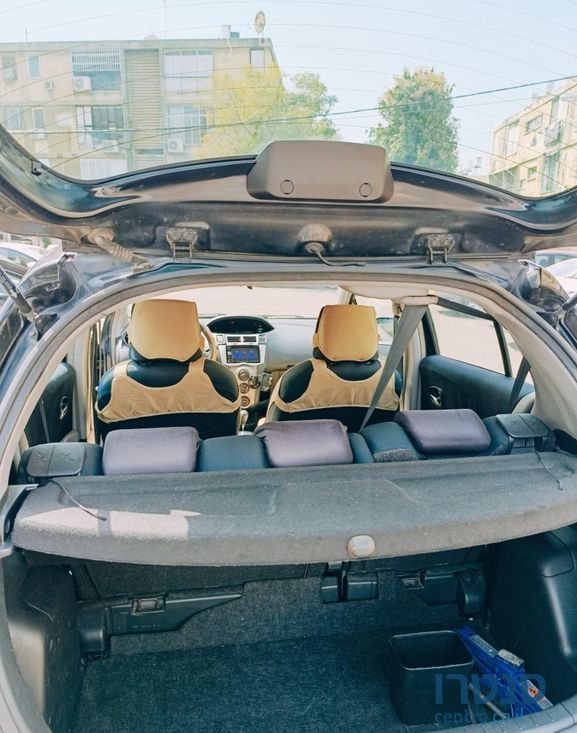 2010' Toyota Yaris טויוטה יאריס photo #3