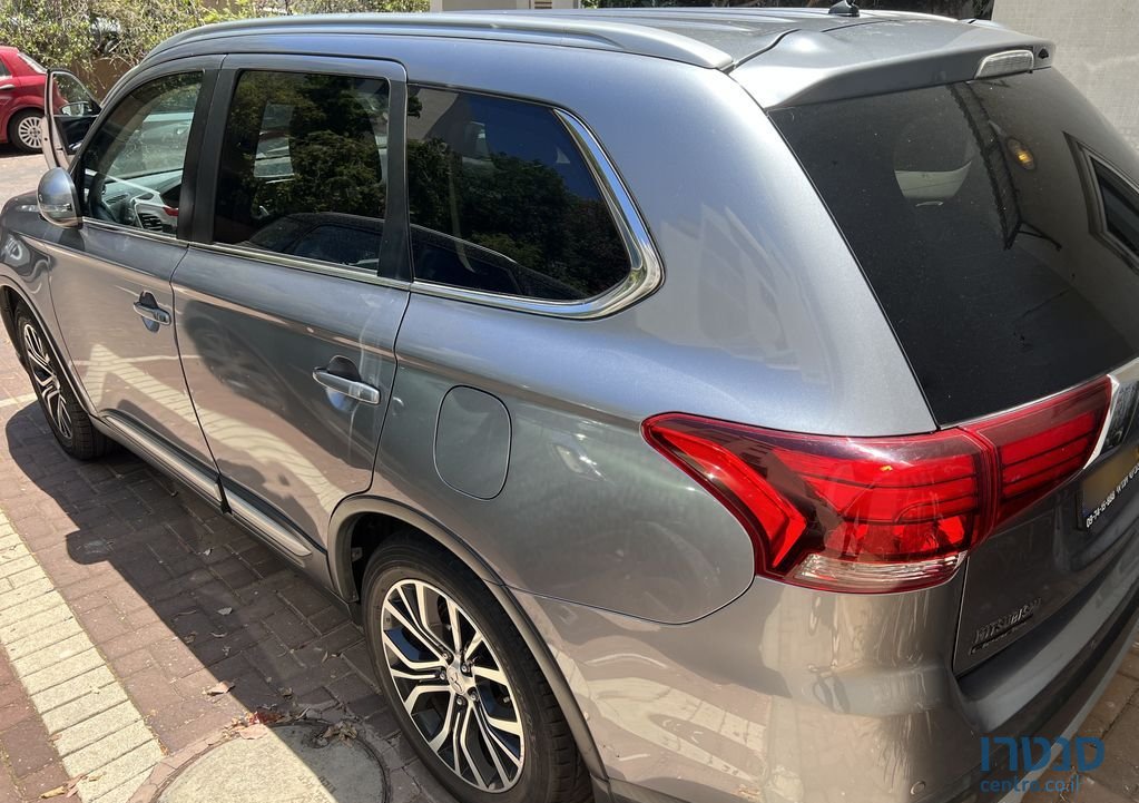 2017' Mitsubishi Outlander מיצובישי אאוטלנדר photo #4