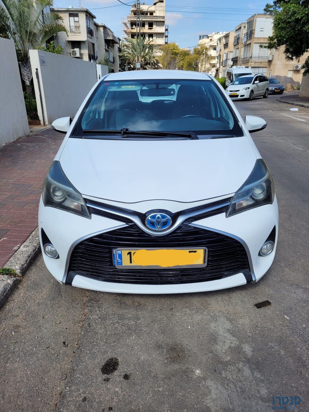 2016' Toyota Yaris טויוטה יאריס photo #3