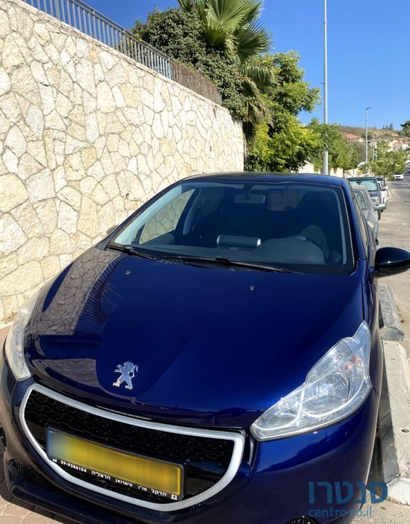 2014' Peugeot 208 פיג'ו photo #1