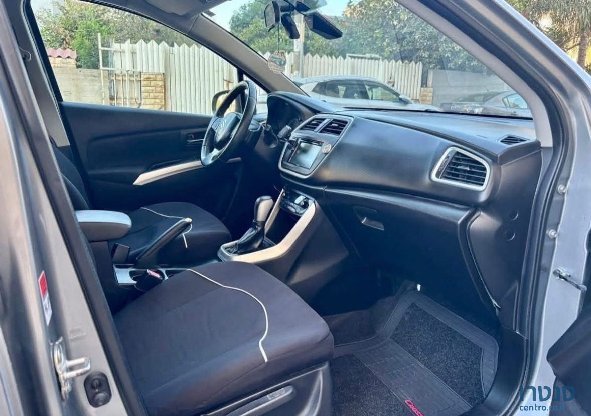 2016' Suzuki Crossover סוזוקי קרוסאובר photo #4