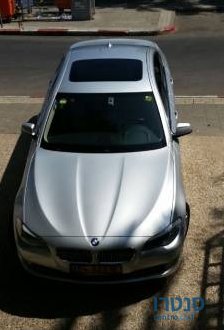 2011' BMW 5 Series photo #1
