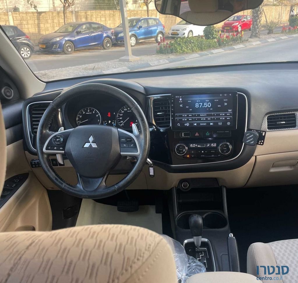 2015' Mitsubishi Outlander מיצובישי אאוטלנדר photo #5