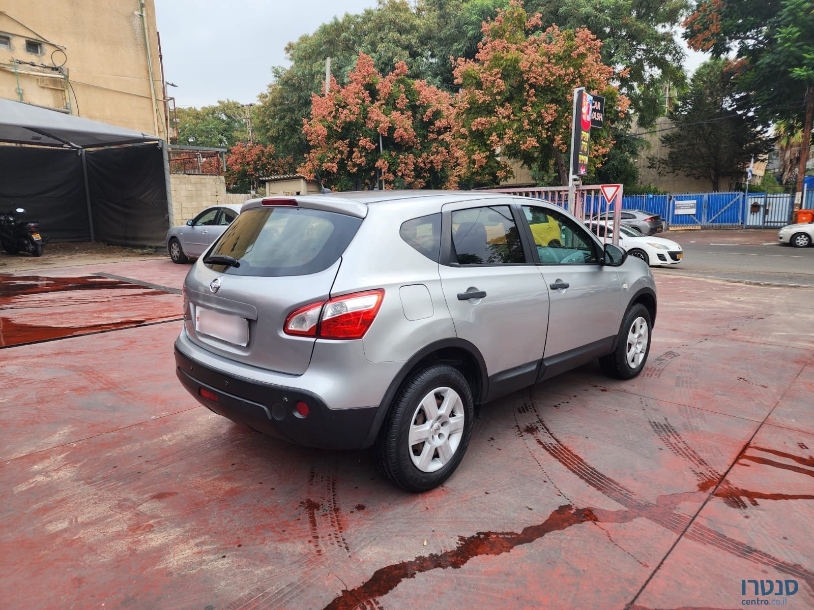 2011' Nissan Qashqai photo #6