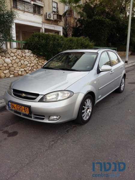 2007' Chevrolet Optra photo #2