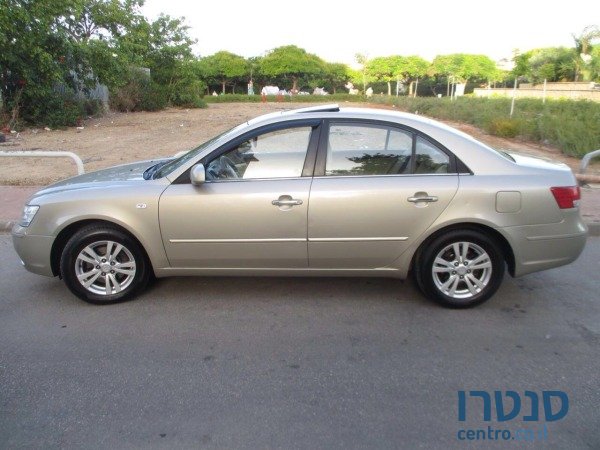 2008' Hyundai Sonata photo #3