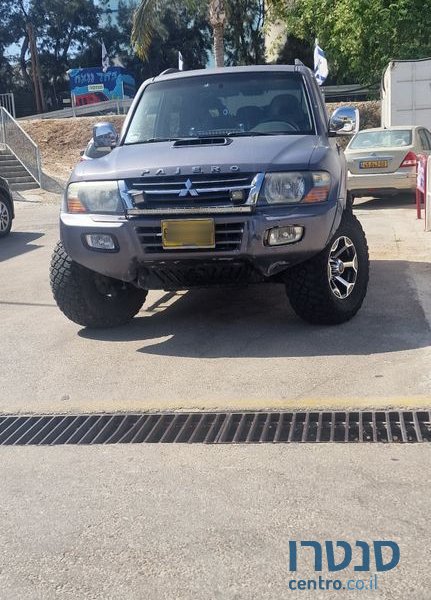 2003' Mitsubishi Pajero מיצובישי פג'רו photo #4