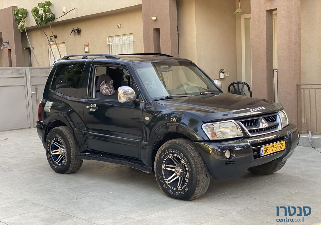 2005' Mitsubishi Pajero מיצובישי פג'רו photo #1