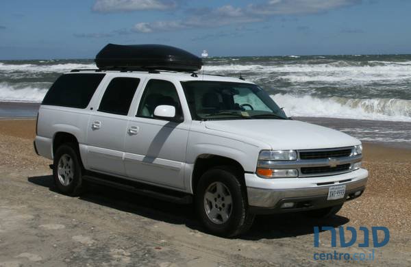 2004' Chevrolet Suburban photo #1
