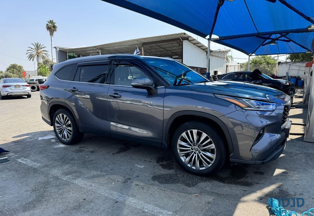 2021' Toyota Hilux טויוטה היילנדר photo #2