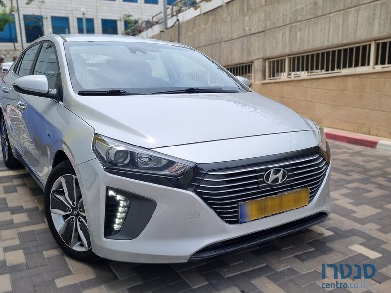 2018' Hyundai Ioniq photo #4