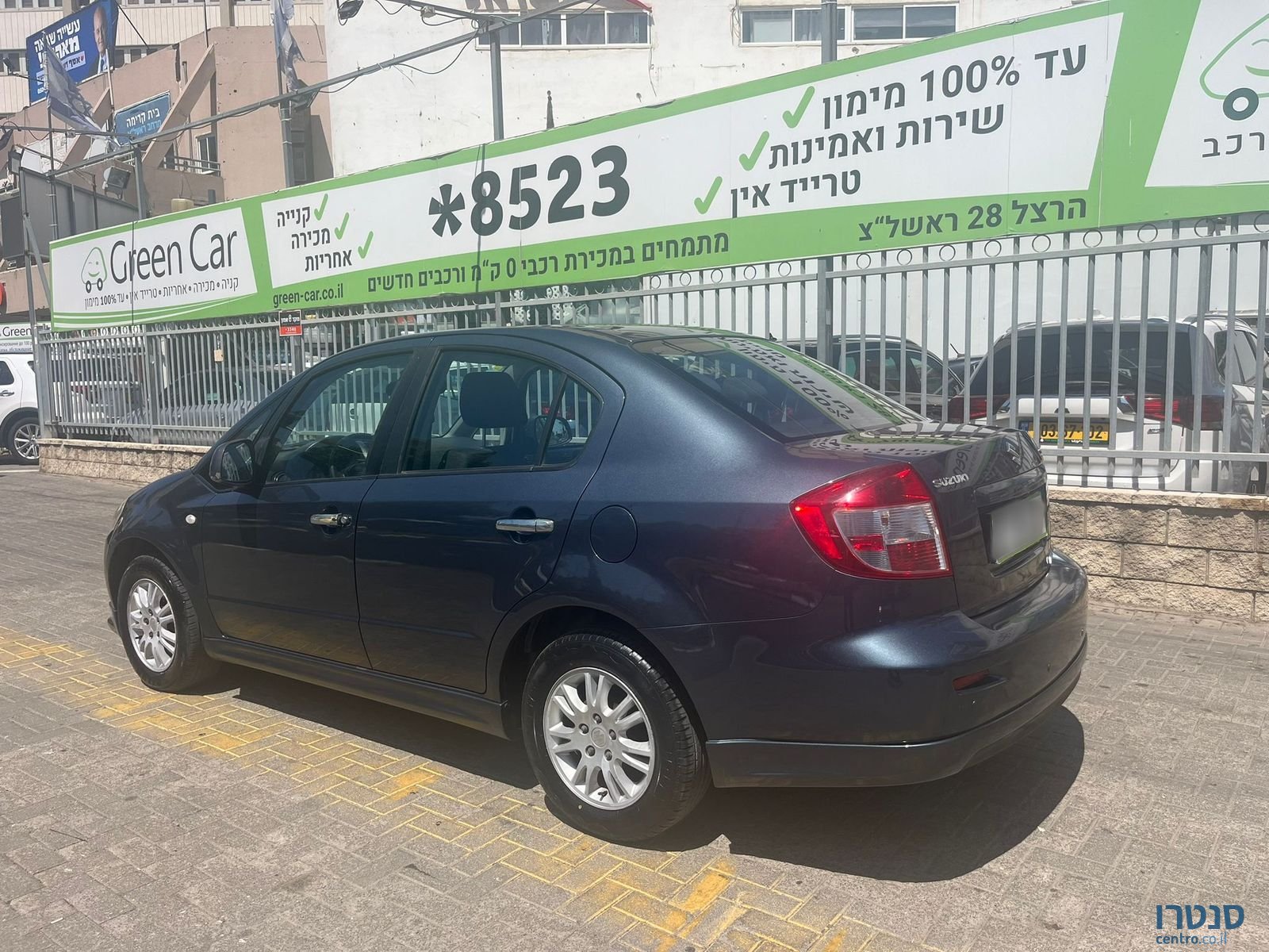 2011' Suzuki SX4 photo #5