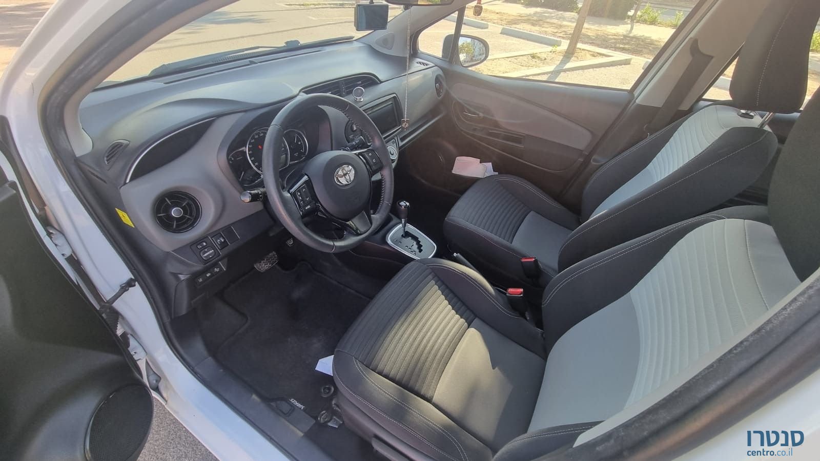 2020' Toyota Yaris טויוטה יאריס photo #5