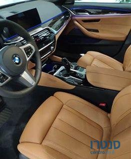 2017' BMW 530E ב.מ.וו photo #2