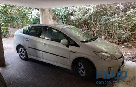 2014' Toyota Prius טויוטה פריוס photo #2