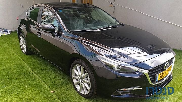 2018' Mazda 3 photo #1