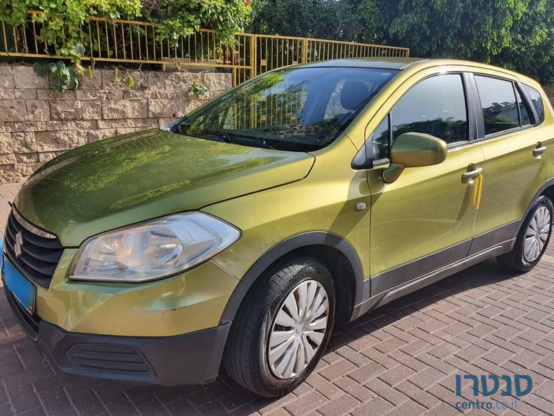 2014' Suzuki SX4 סוזוקי קרוסאובר photo #1