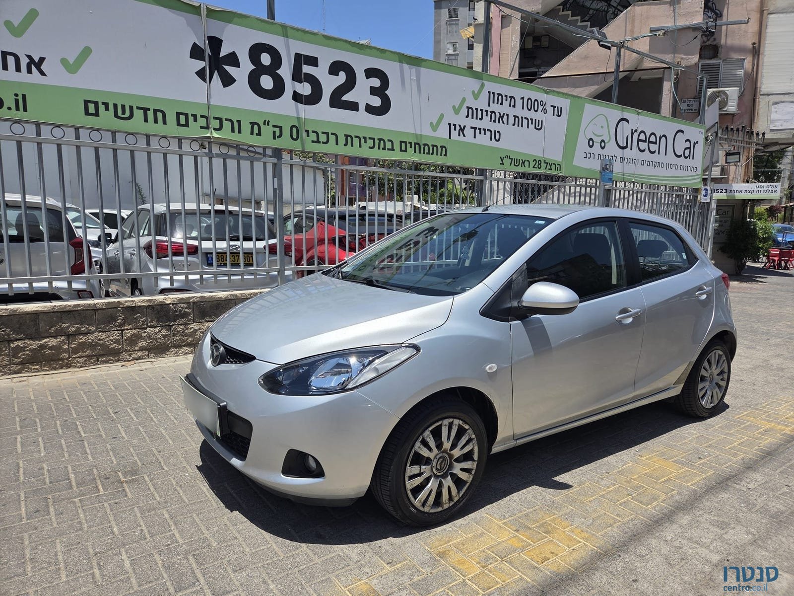 2011' Mazda 2 photo #1