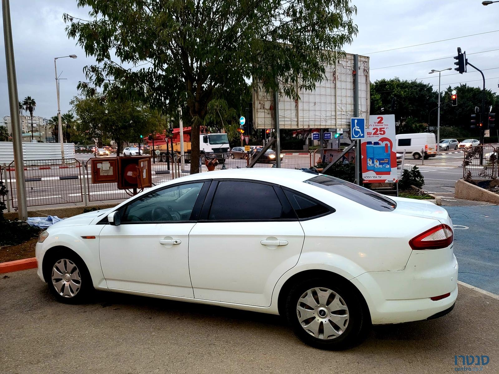 2010' Ford Mondeo photo #2