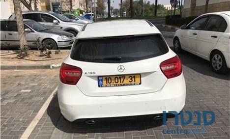 2014' Mercedes-Benz A Class Urban180‏ photo #1