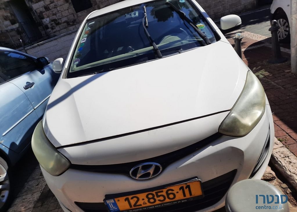 2013' Hyundai i20 יונדאי photo #2