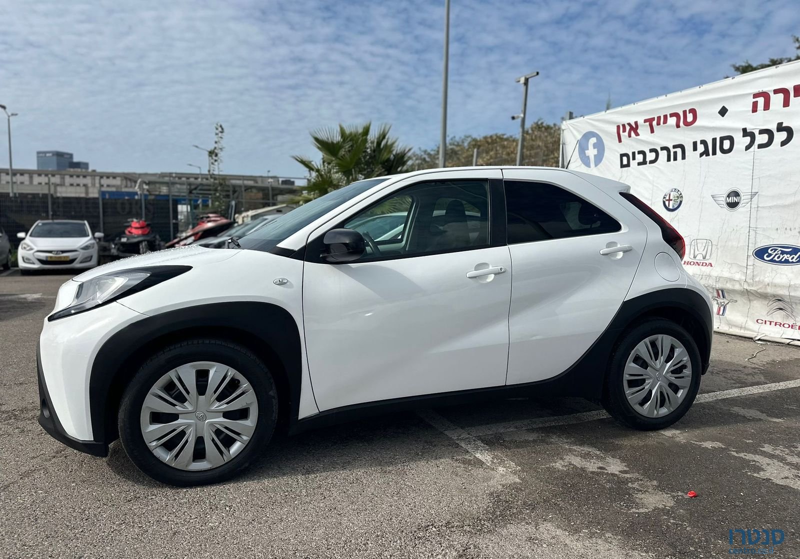 2022' Toyota Aygo X טויוטה אייגו photo #2