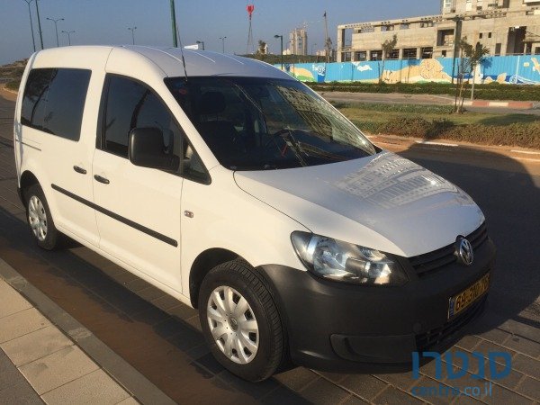 2012' Volkswagen Caddy photo #2
