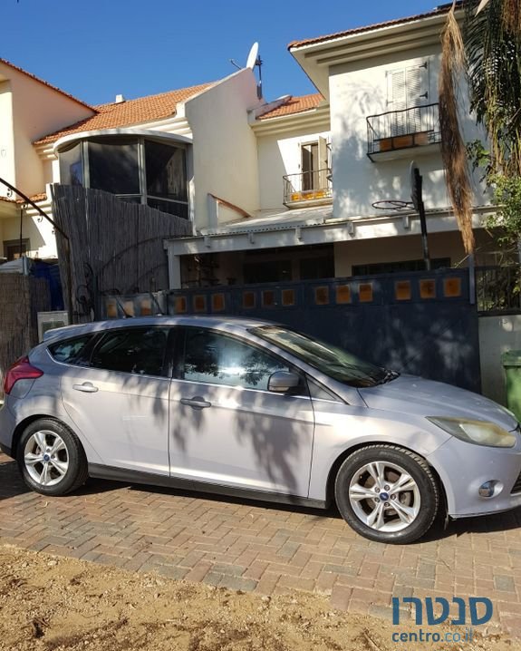 2012' Ford Focus פורד פוקוס photo #2