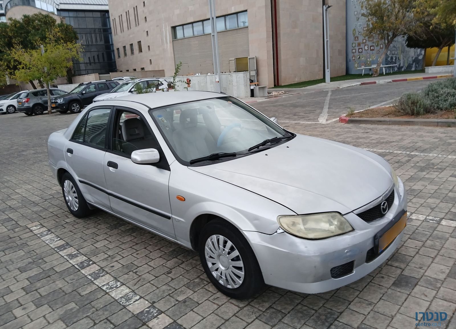 2004' Mazda 323 מאזדה photo #2