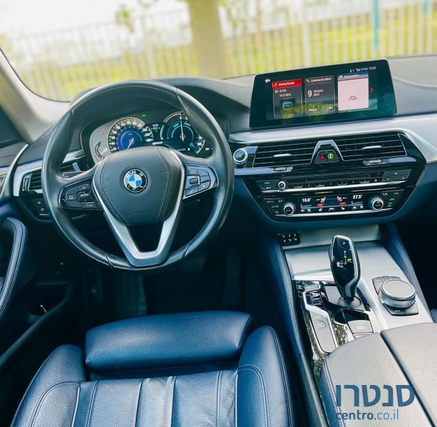 2019' BMW 5 Series ב.מ.וו סדרה 5 photo #4