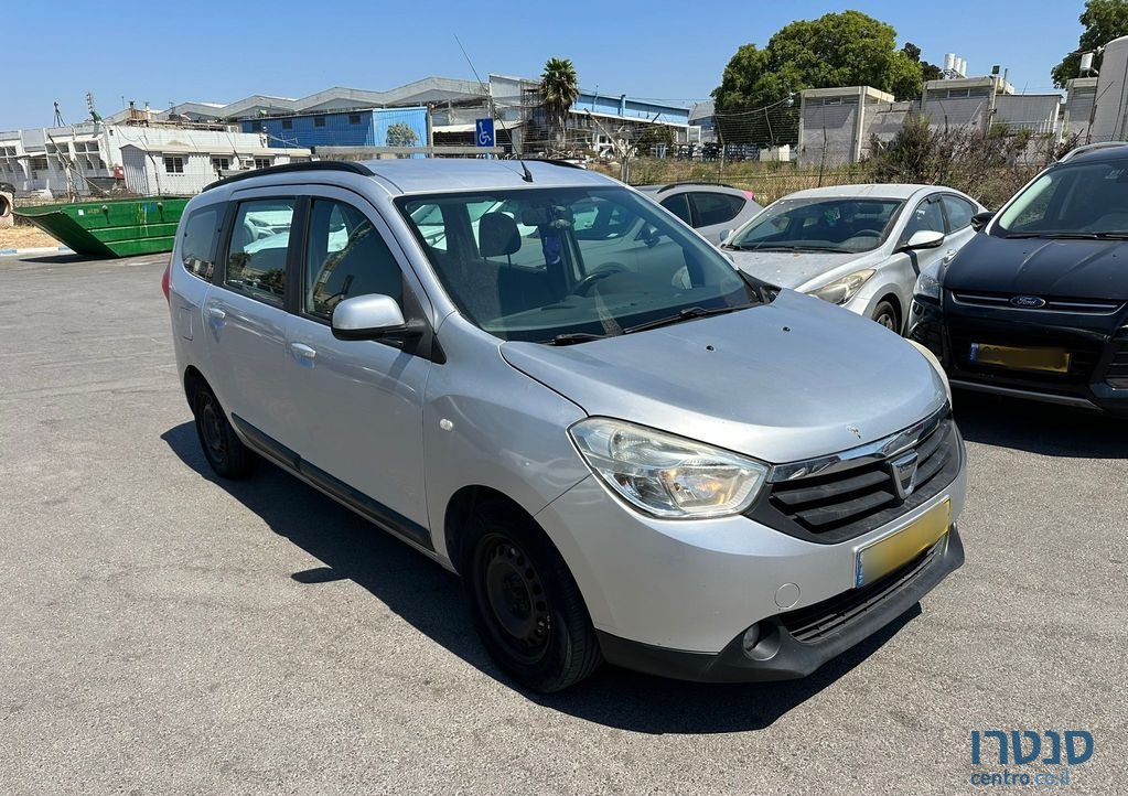 2015' Dacia Lodgy דאצ'יה לודג'י photo #1